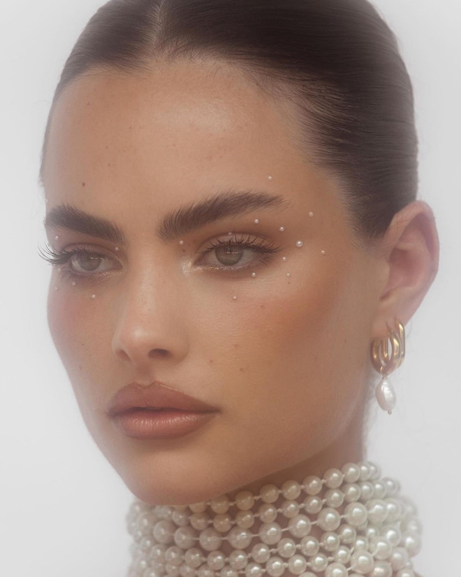 Hóa nàng tiên cá bí ẩn từ đại dương với cách trang điểm Mermaidcore ảnh 4