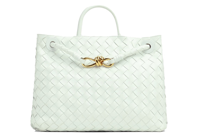 M. Blazy xây dựng lãnh địa xa hoa cho thường phục của Bottega Veneta ảnh 6