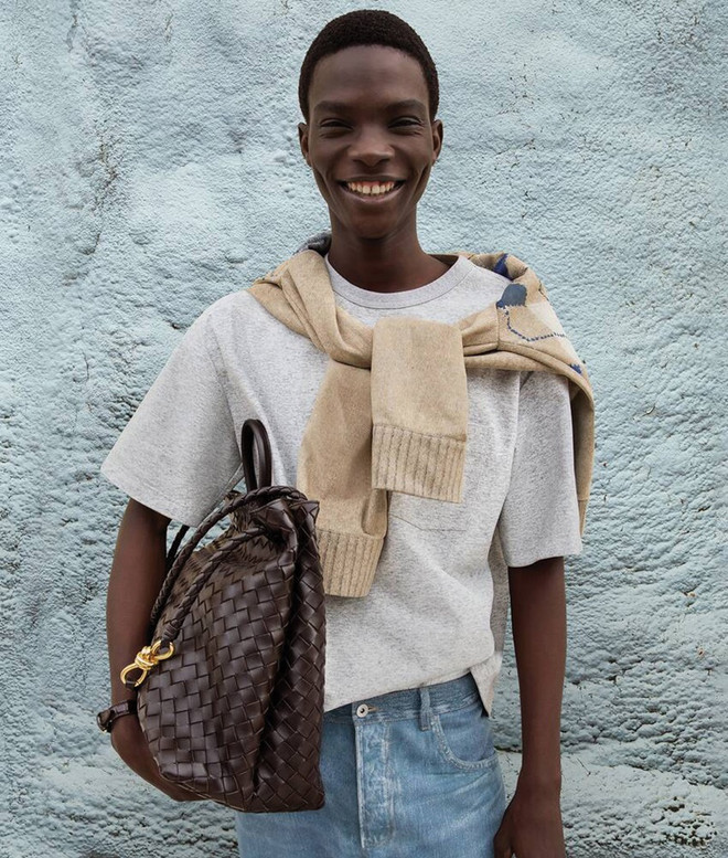 M. Blazy xây dựng lãnh địa xa hoa cho thường phục của Bottega Veneta ảnh 3