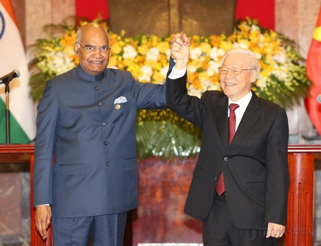 Tổng Bí thư, Chủ tịch nước Nguyễn Phú Trọng và Tổng thống Ấn Độ Ram Nath Kovind sau khi gặp gỡ báo chí (Hà Nội, 20/11/2018). (Ảnh : Trí Dũng/TTXVN) ttxvn-quan he viet nam-an do (12).jpg