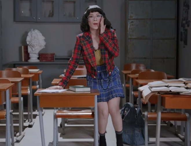 Cuộc chiến thời trang trong 5 siêu phẩm MV ''hot'' nhất tháng 5 ảnh 23