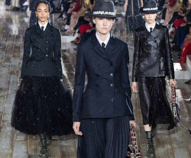 Dior Cruise 2019 - Những nàng thơ Mexico bay bổng ảnh 9