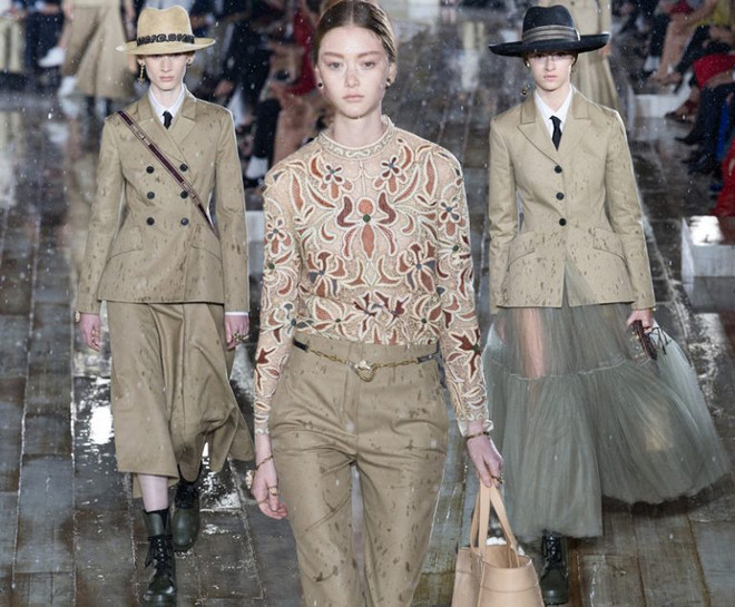 Dior Cruise 2019 - Những nàng thơ Mexico bay bổng ảnh 7