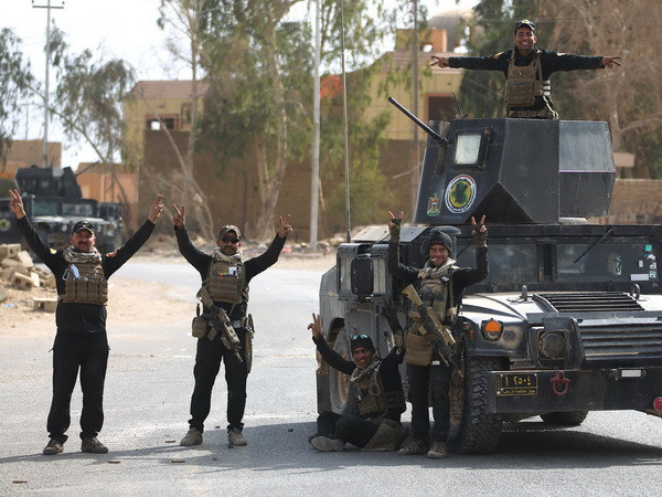 Quân đội Iraq giải phóng 13 ngôi làng ở Tây Anbar khỏi IS ảnh 1