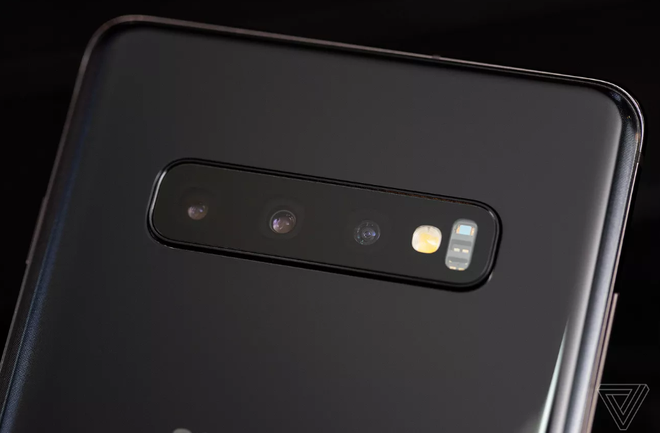 Siêu phẩm smartphone Galaxy S10 trình làng với cú lột xác hoàn toàn ảnh 3