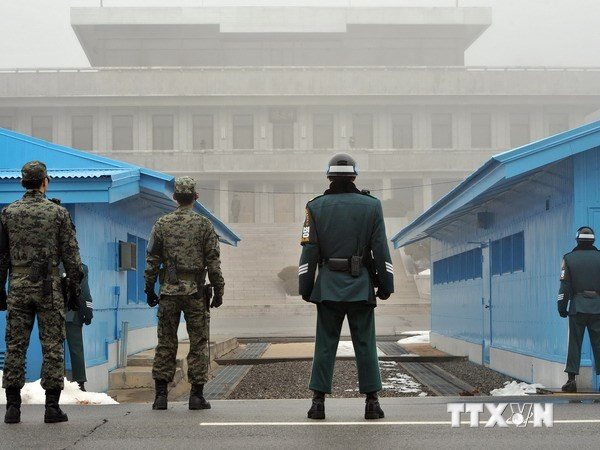 Hàn Quốc cho hồi hương 5 ngư dân Triều Tiên được giải cứu ảnh 1