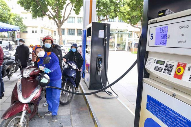 Áp dụng linh hoạt nhiều giải pháp để bình ổn thị trường, giá cả ảnh 1