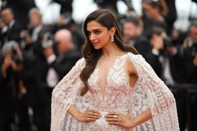 Mỹ nhân Bollywood diện váy cưới tại Cannes, lấn át dàn siêu mẫu ảnh 3
