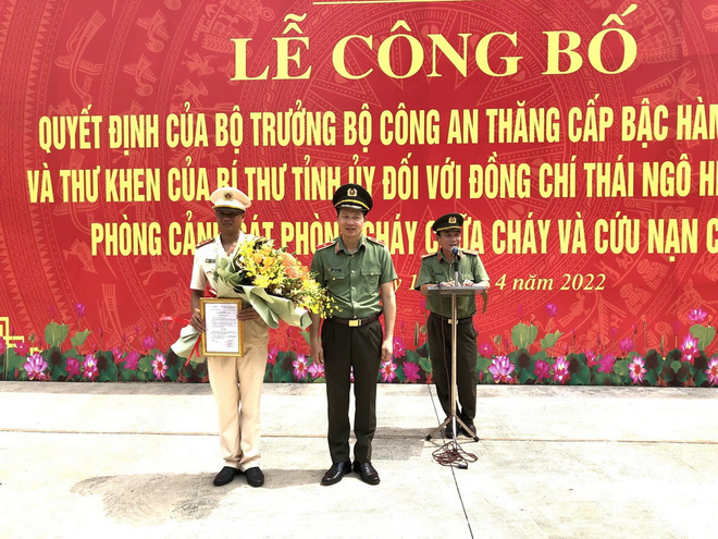 Tôn vinh hành động dũng cảm cứu 4 người của Trung úy Thái Ngô Hiếu ảnh 1