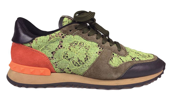 Sức cám dỗ của những đôi giày sneakers in dấu ấn couture ảnh 4