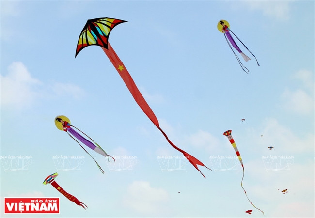 Bay bổng lãng mạn cùng thú chơi diều của người Hà thành ảnh 6