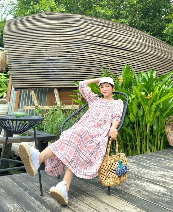 Blazer, áo khoác mỏng thống trị street style sao Việt ngày se lạnh ảnh 17