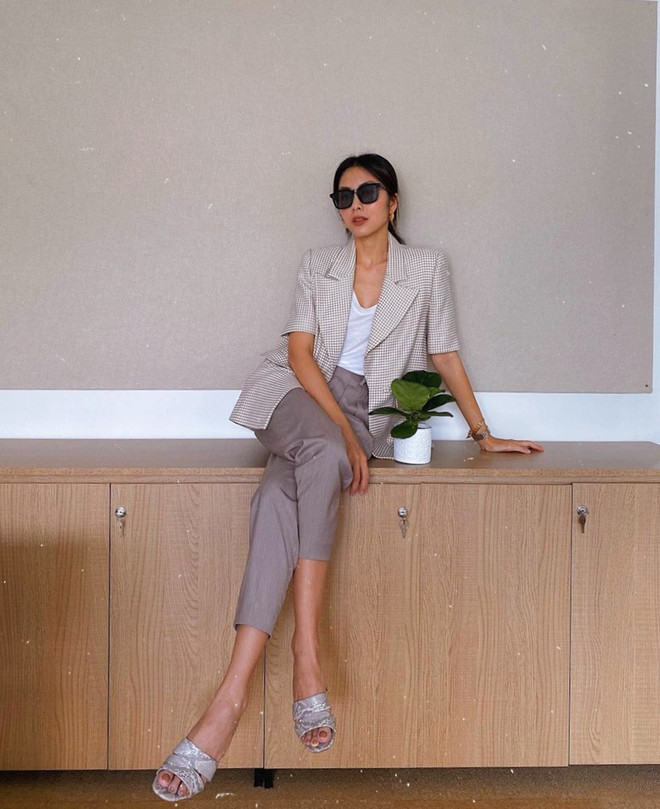 Blazer, áo khoác mỏng thống trị street style sao Việt ngày se lạnh ảnh 1