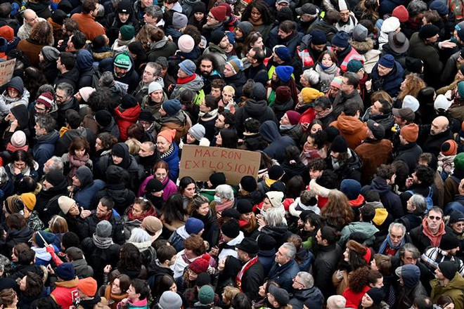 Pháp: Tuần hành gây áp lực lên chính phủ về cải cách lương hưu ảnh 1