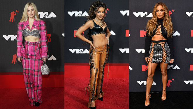 5 xu hướng thời trang làm nên khoảnh khắc thảm đỏ ấn tượng nhất 2021 ảnh 5