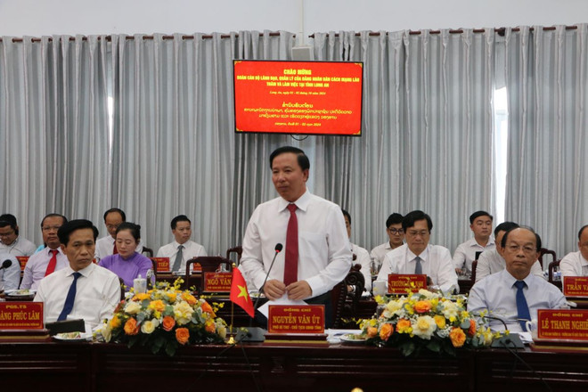 ttxvn-long an-lao.jpg