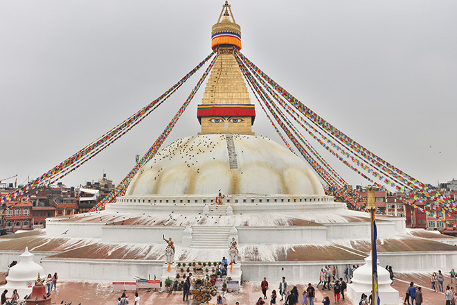 Đại Bảo Tháp Boudhanath. Nương theo dấu chân Phật ghé thăm Nepal, Ấn Độ, Bhutan, Tây Tạng ảnh 3