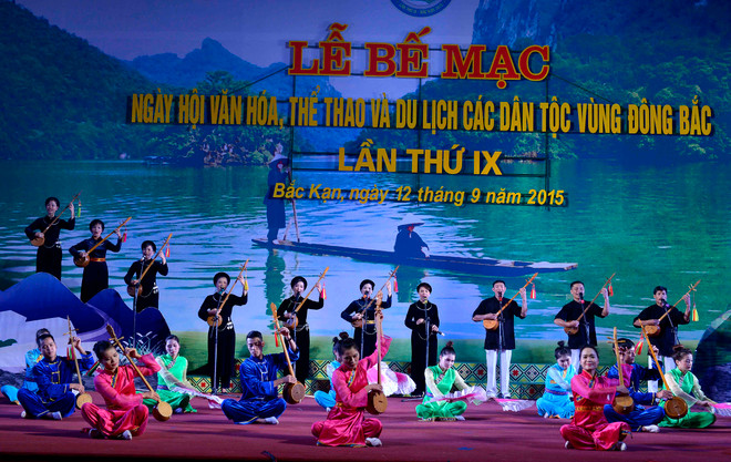 Tôn vinh bản sắc văn hóa truyền thống các dân tộc vùng Đông Bắc ảnh 1