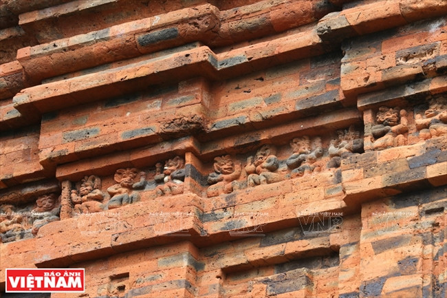 Tháp Bánh Ít - công trình kiến trúc cổ mang dấu ấn văn hóa Chăm ảnh 7