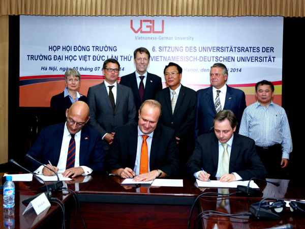 Thỏa thuận hợp tác giữa doanh nghiệp Đức với đại học Việt-Đức ảnh 1