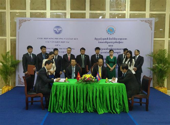 Bộ trưởng Thông tin và Truyền thông thăm Vương quốc Campuchia ảnh 2
