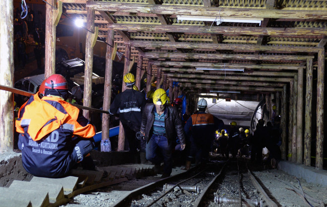 Sập hầm mỏ tại Indonesia đe dọa tính mạng ít nhất 12 người ảnh 1