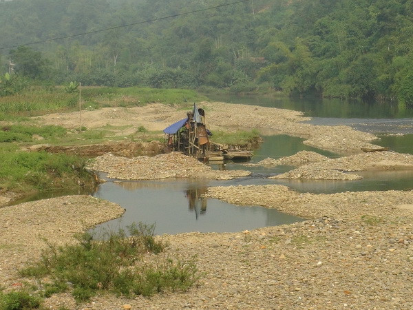Bắc Ninh lập tổ phản ứng xử lý việc khai thác cát, sỏi trái phép ảnh 1
