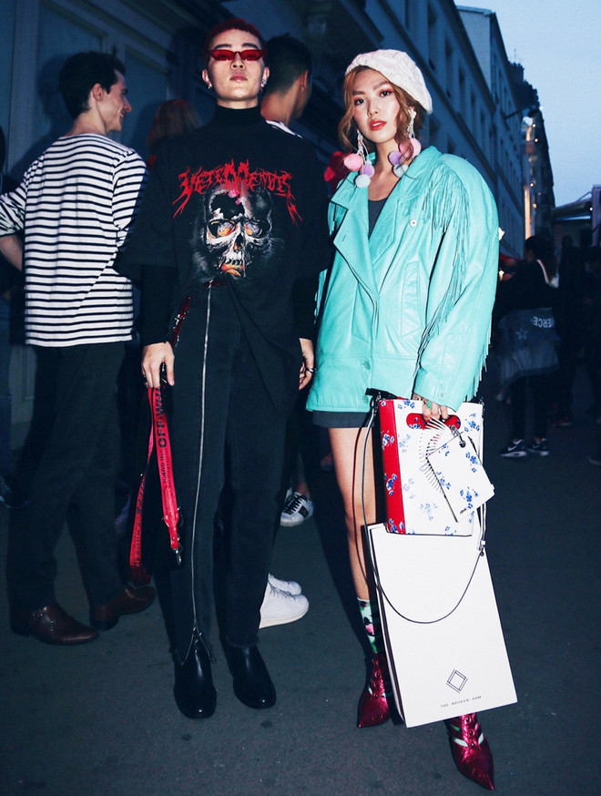 Fashionista Việt mix đồ ''chất lừ'' dự tuần lễ thời trang Paris ảnh 7