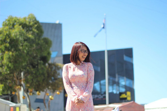 Hương Đặng - cô ôsin ngủ gầm cầu thang gửi khát khao vào vũ trụ ảnh 1