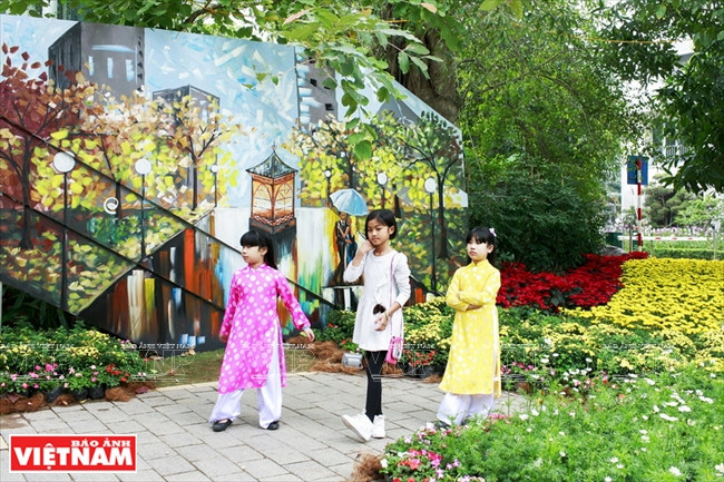 Thổi hồn vào những bức tường vô tri bằng nghệ thuật graffiti ảnh 7