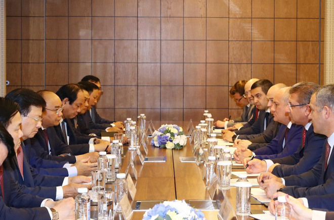 [Photo] Thủ tướng tiếp phó chủ tịch tập đoàn dầu khí Gazprom ảnh 3