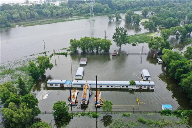 Hơn 30 người thiệt mạng và mất tích do lũ quét ở Trung Quốc ảnh 1