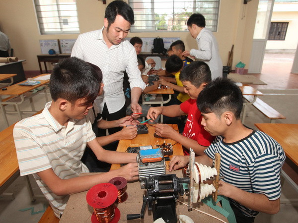 Nâng cao chất lượng dạy nghề cho nạn nhân da cam ảnh 1