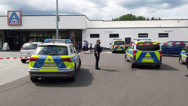Nổ súng tại một siêu thị ở Đức khiến 2 người thiệt mạng ảnh 1