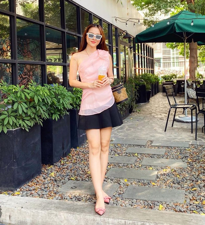 Street style xanh mướt, ngập nắng mùa Hè của dàn sao Việt ảnh 22