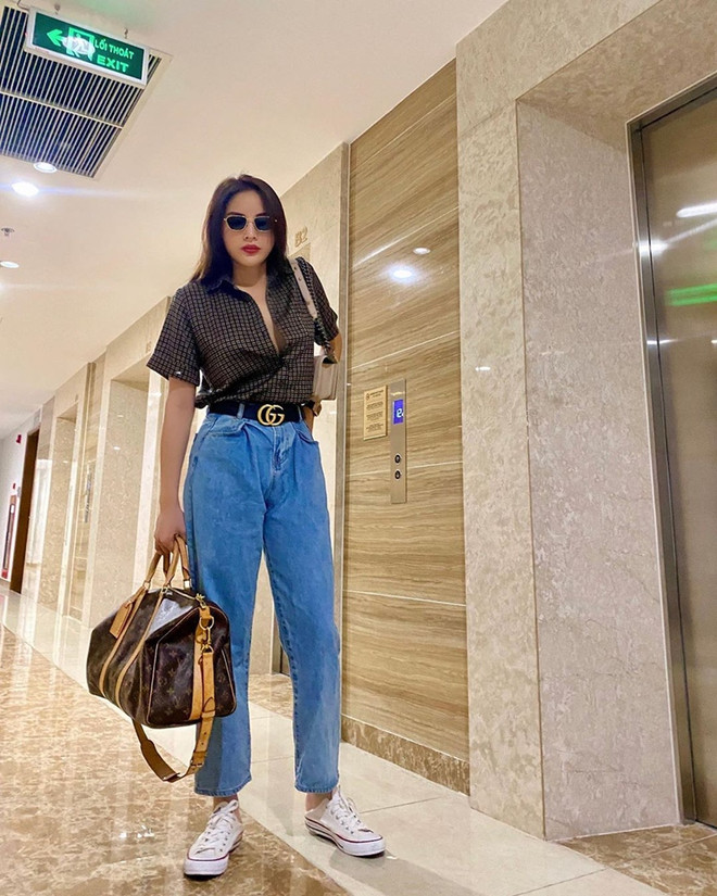 Street style xanh mướt, ngập nắng mùa Hè của dàn sao Việt ảnh 18