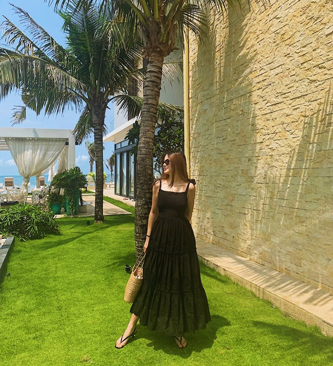 Street style xanh mướt, ngập nắng mùa Hè của dàn sao Việt ảnh 23