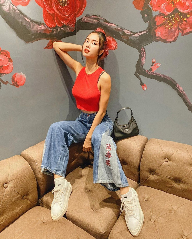 Street style xanh mướt, ngập nắng mùa Hè của dàn sao Việt ảnh 21