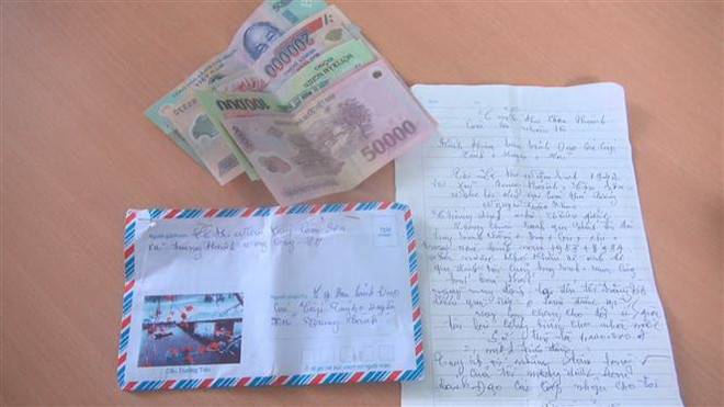 Vợ liệt sỹ gần 80 tuổi đạp xe lên xã ủng hộ tiền chống dịch COVID-19 ảnh 4