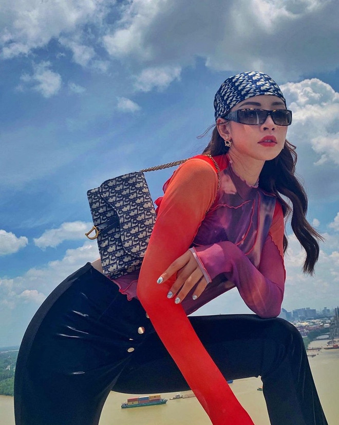 Mặc đẹp ngày lạnh như Thanh Hằng, Hoàng Thùy Linh và dàn sao Việt ảnh 7