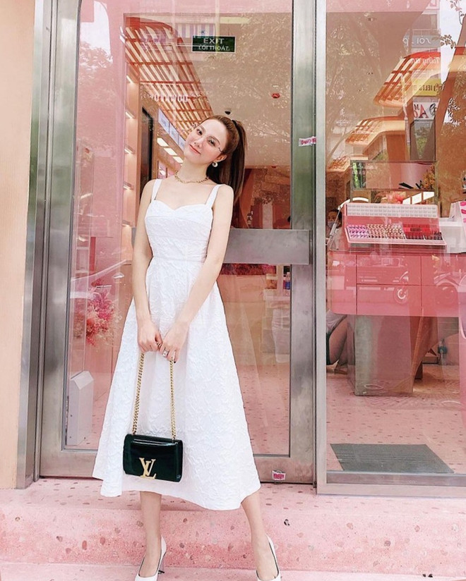 Mặc đẹp ngày lạnh như Thanh Hằng, Hoàng Thùy Linh và dàn sao Việt ảnh 16