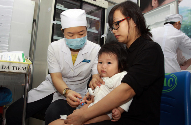 TP. HCM chỉ nhận tiêm dịch vụ vắcxin 5 trong 1 qua tổng đài 1080 ảnh 1