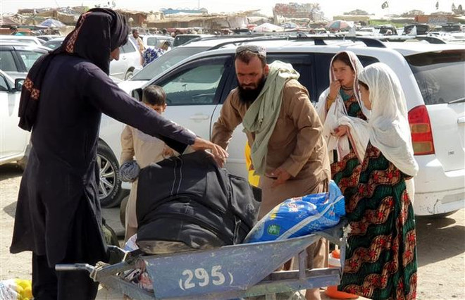 Canada sẽ đón 5.000 người tị nạn Afghanistan do Mỹ giúp sơ tán ảnh 1