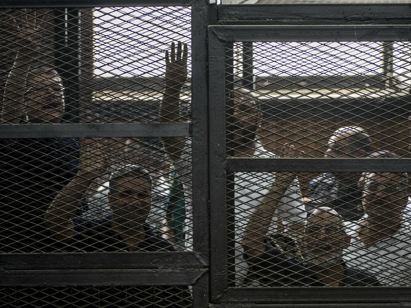 Ai Cập y án tử hình với 183 người, gồm thủ lĩnh Anh em Hồi giáo ảnh 1