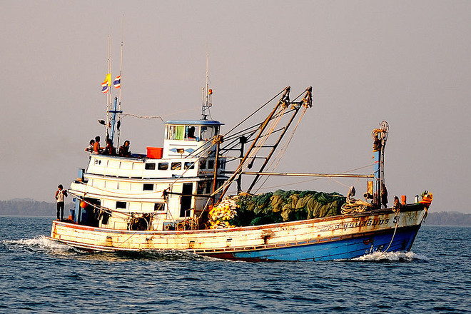 Tàu đánh cá Thái Lan. Ảnh minh họa. (Nguồn: commons.wikimedia.org) Indonesia bắt giữ, đánh đắm 2 tàu Thái Lan đánh cá bất hợp pháp ảnh 1