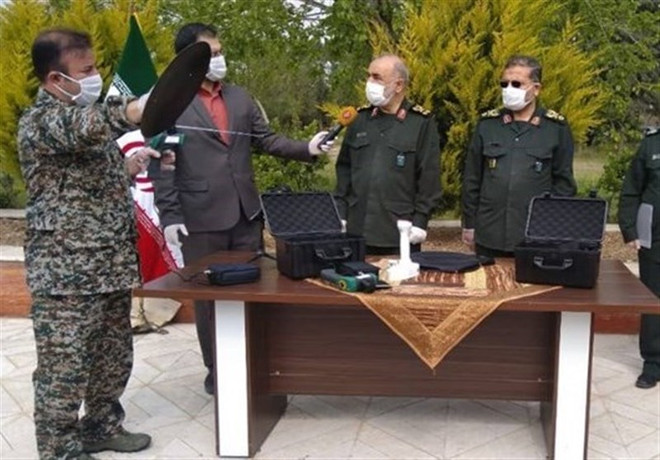 Thiết bị thông minh có khả năng phát hiện người nhiễm virus SARS-CoV-2 từ xa của Iran. (Nguồn: tasnimnews.com) Iran có thể phát hiện người nhiễm COVID-19 từ khoảng cách 100m ảnh 1