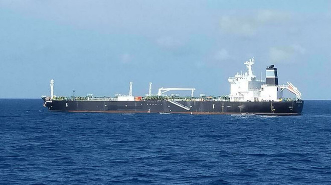 Indonesia bắt giữ tàu chở hàng bị truy nã vì ăn cắp dầu mỏ ảnh 1