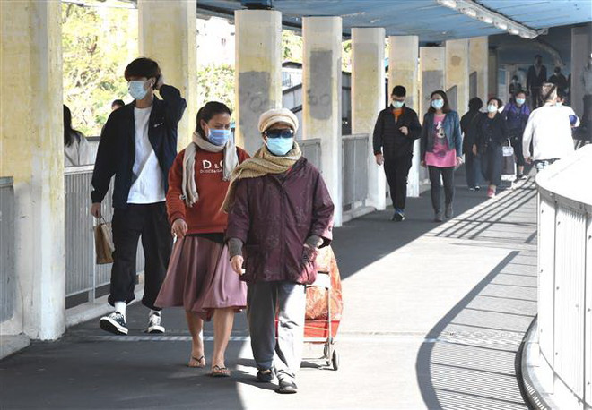 COVID-19: Hong Kong xét nghiệm hơn 8.000 người ở khu vực phong tỏa ảnh 1