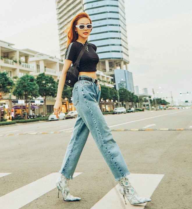 Những điểm sáng trong “bản tin” street style của mỹ nhân Việt ảnh 2