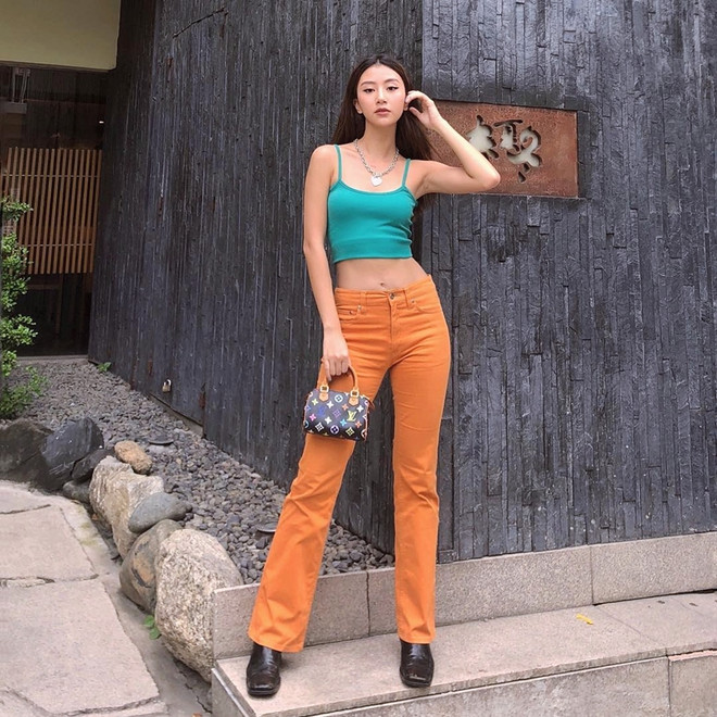 Những điểm sáng trong “bản tin” street style của mỹ nhân Việt ảnh 3